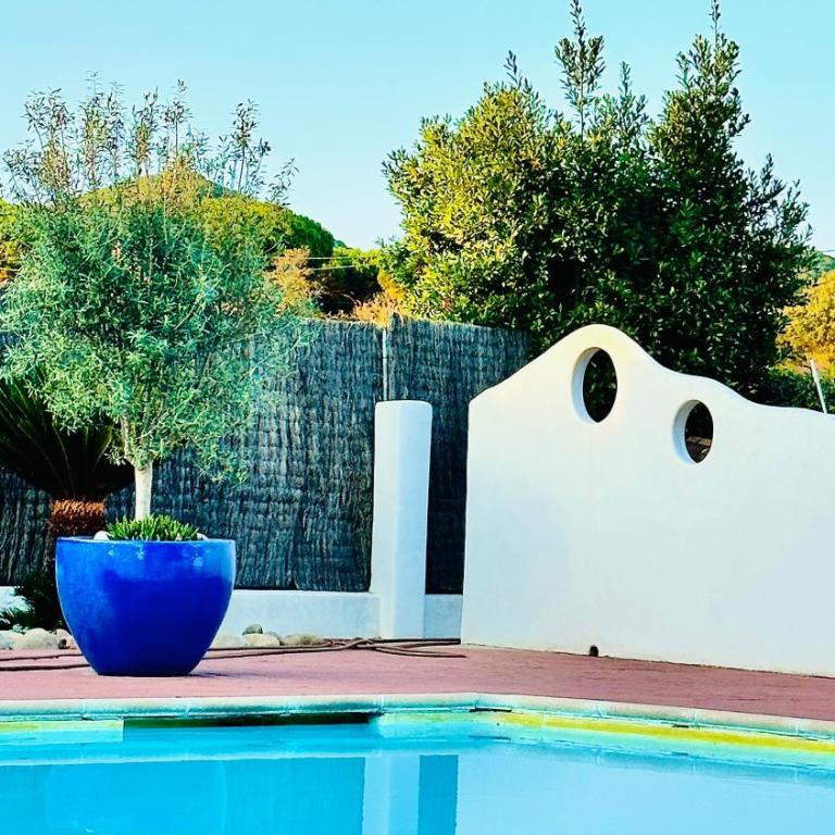 Villa Mediterraneo Rooms Piscina jardin parking - Habitación Doble con vistas a la piscina - 5