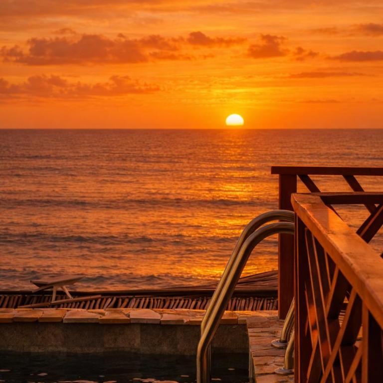 Jaguar Beachfront Ecohotel & Spa - Superior Suite with Sea View - 19