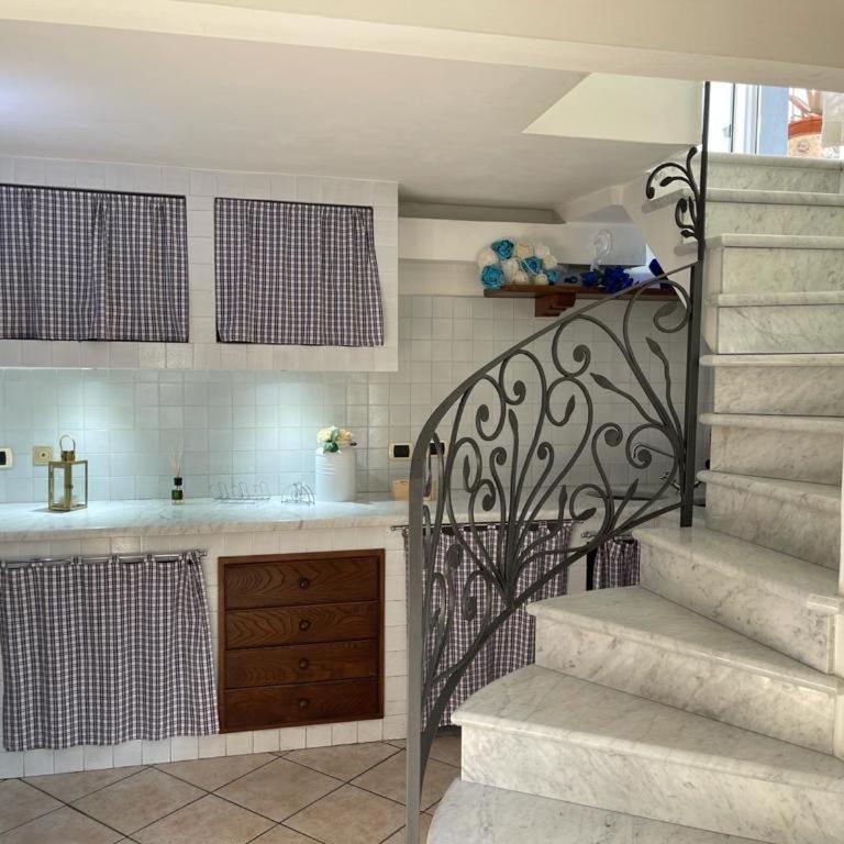 Raffinato attico vicino al mare con solarium Lido di Camaiore - Maisonette Studio - 7