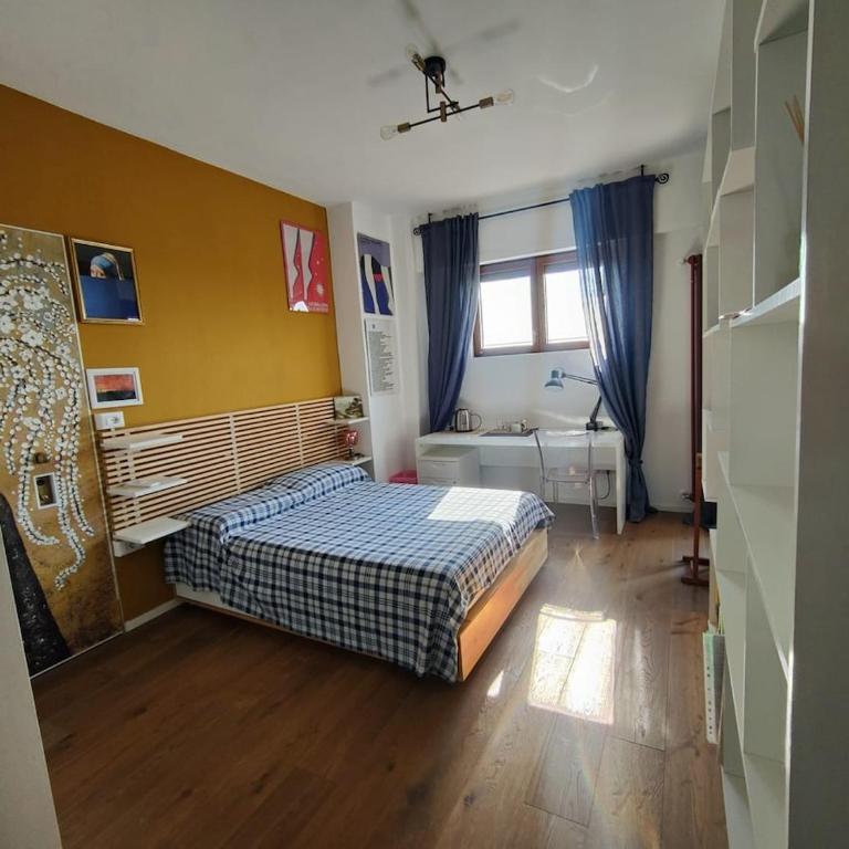 Private bedroom, bathroom, and terrace, metro, no kitchen - Doppelzimmer mit eigenem Bad - 4