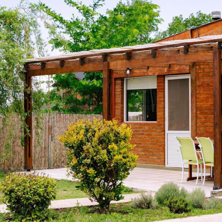 Cabañas Los milagros Con pileta - Two-Bedroom Bungalow - 34