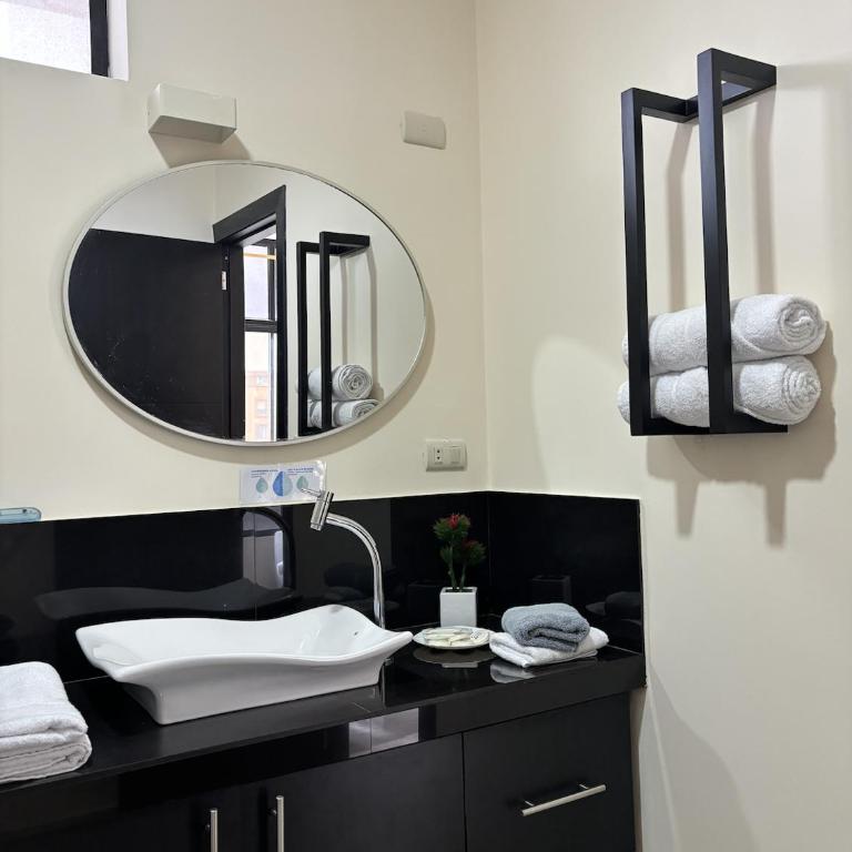 Stay With Islanders! - One-Bedroom Apartment - 1