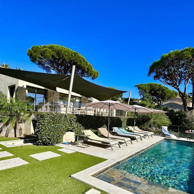 Superbe villa Vue mer - 5 suites - centre & plage à 8' - Villa - 1