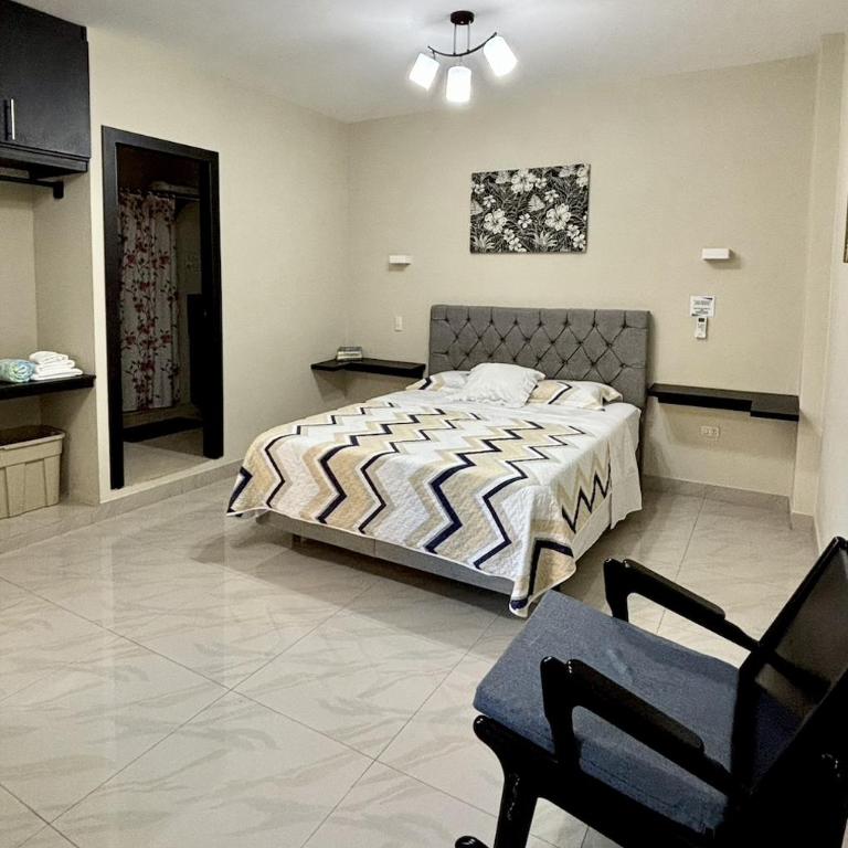 Stay With Islanders! - One-Bedroom Apartment - 12