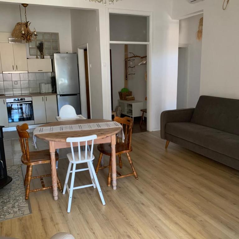 Homey 2-Level Apt with Piano, Workspace & Terraces - Apartment mit 1 Schlafzimmer - 41