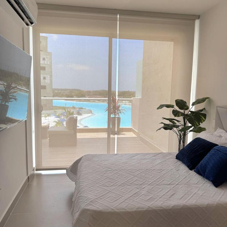 Grand Terrace Luxury Beach - Two-Bedroom Apartment - 11