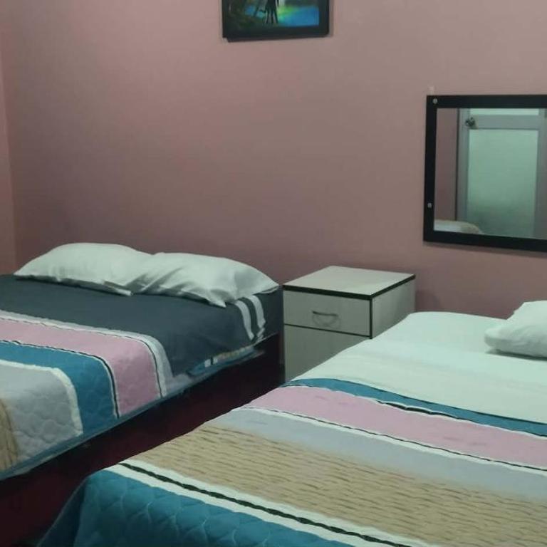 Hospedaje LA RESIDENCIA - Habitación Doble con baño privado - 1