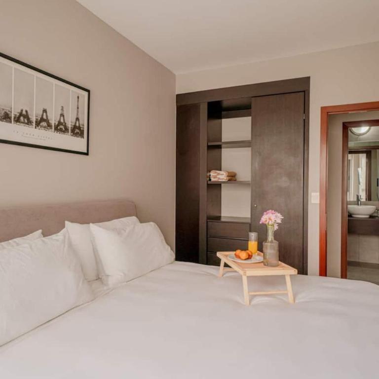 4C- Apartment W pool, gym, high speed WiFi 1BR - One-Bedroom Apartment - 9