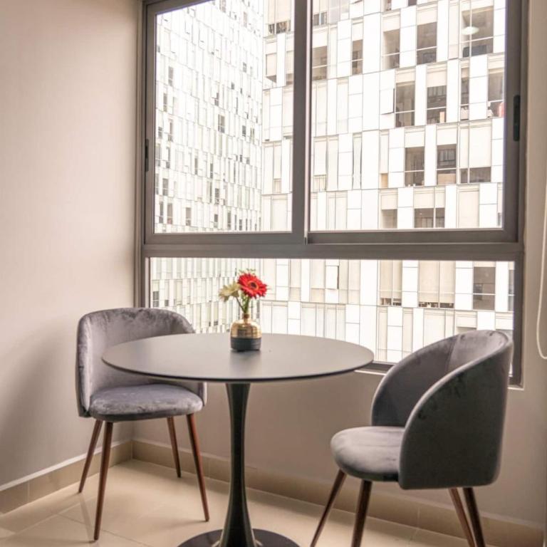 4C- Apartment W pool, gym, high speed WiFi 1BR - One-Bedroom Apartment - 4
