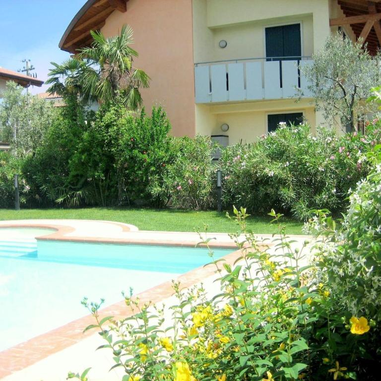 Small residence with swimming pool and 8 lovely apartments - Casa de vacaciones de 2 dormitorios - 48