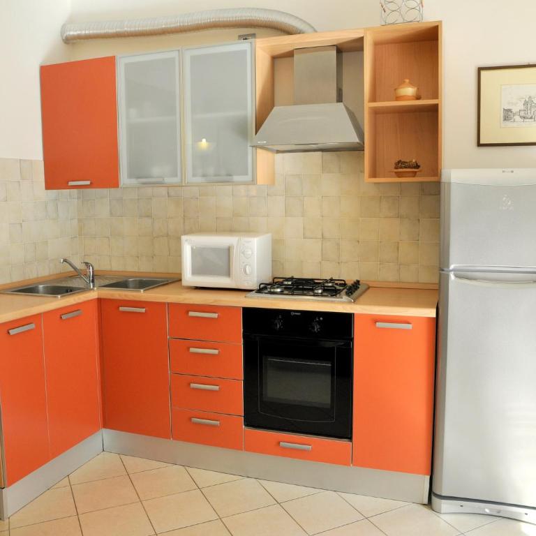 Small residence with swimming pool and 8 lovely apartments - Casa de vacaciones de 2 dormitorios - 44
