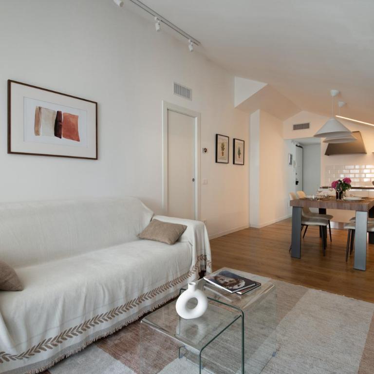 Alba Vista D'Oro - Appartamento con 2 Camere da Letto - 13