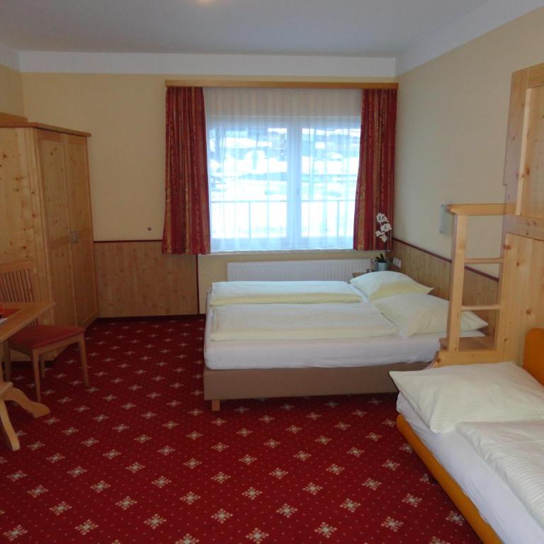 Hotel Hubertushof - Dreibettzimmer - 1