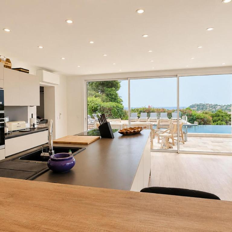 Cozy Home In Cavalaire- Sur- Mer - Five-Bedroom House - 6