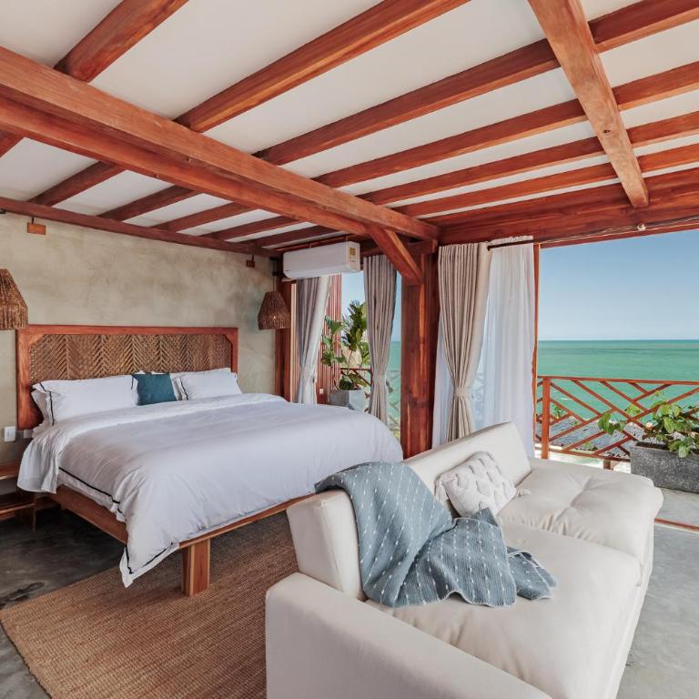 Jaguar Beachfront Ecohotel & Spa - Deluxe Suite with Sea View - 1