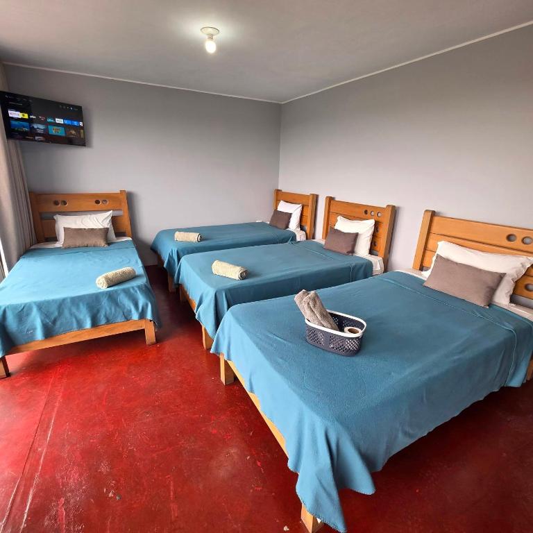Lima Airport Hostel - FREE AIRPORT PICK UP - Habitación Cuádruple con baño privado - 14