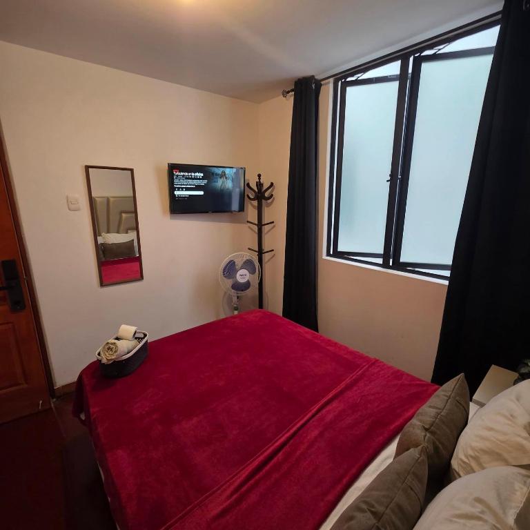Lima Airport Hostel - FREE AIRPORT PICK UP - Habitación Individual con baño privado - 59