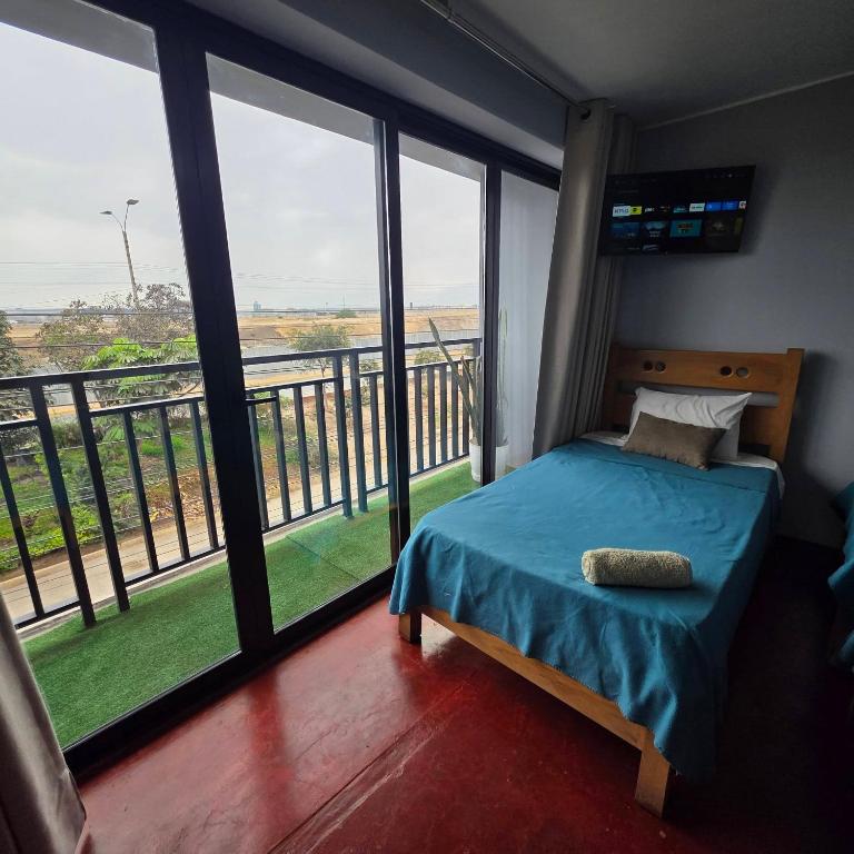 Lima Airport Hostel - FREE AIRPORT PICK UP - Habitación Individual con baño privado - 56