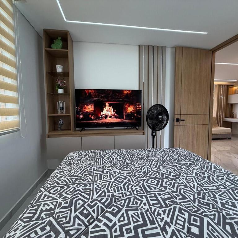Moderno y Exclusivo Apto cerca a Jardín Plaza - Two-Bedroom Apartment - 16