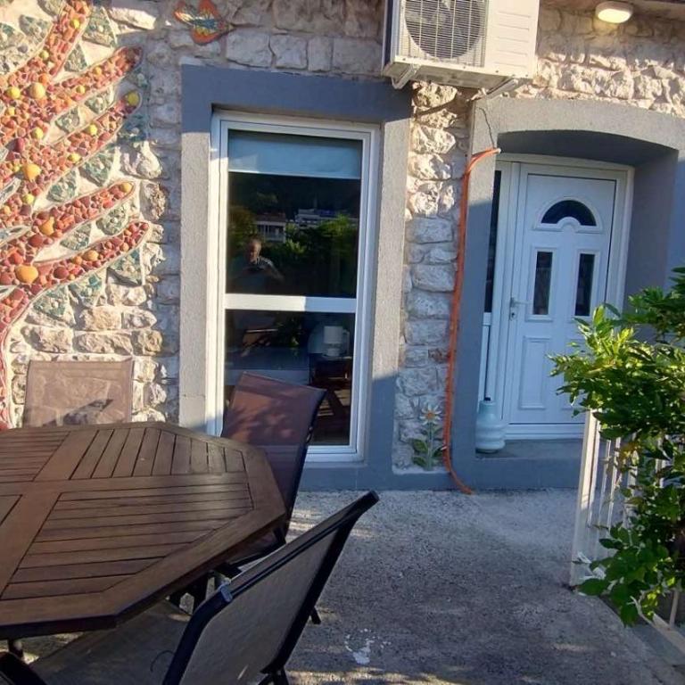 LaRos Apt - Apartment mit 2 Schlafzimmern und Meerblick - 2