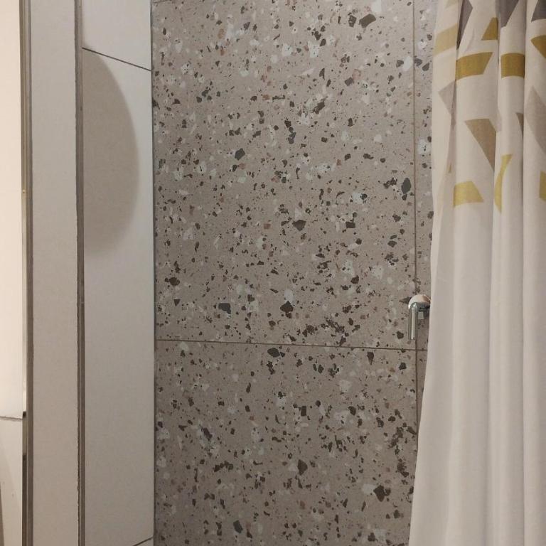 Monoambiente en Zona Güemes - Apartamento de 1 dormitorio - 25