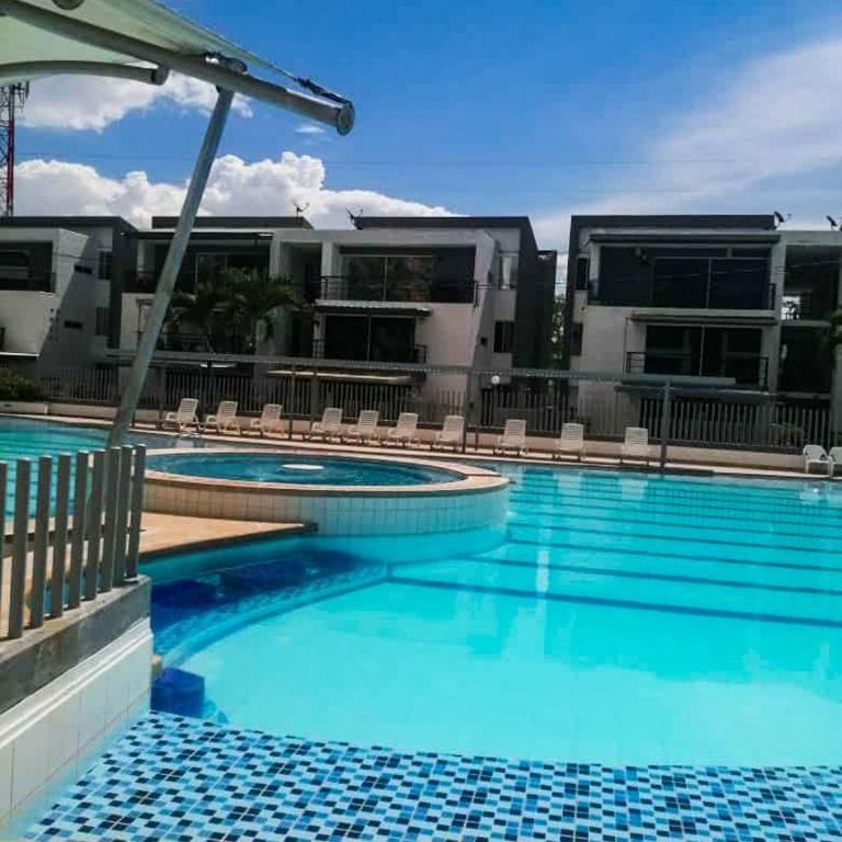 Confortable apartamento con piscina - Two-Bedroom Apartment - 5