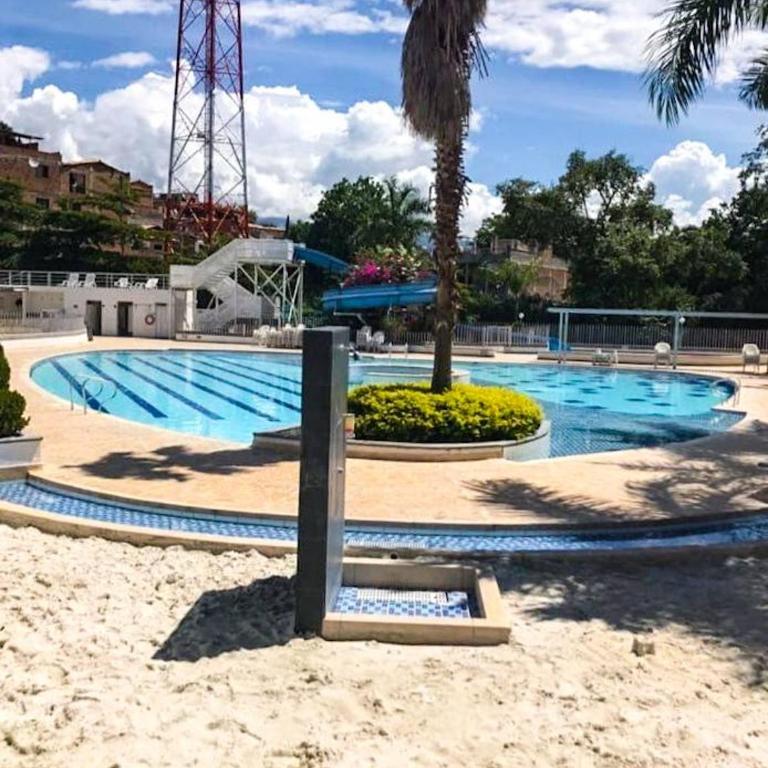 Confortable apartamento con piscina - Two-Bedroom Apartment - 11