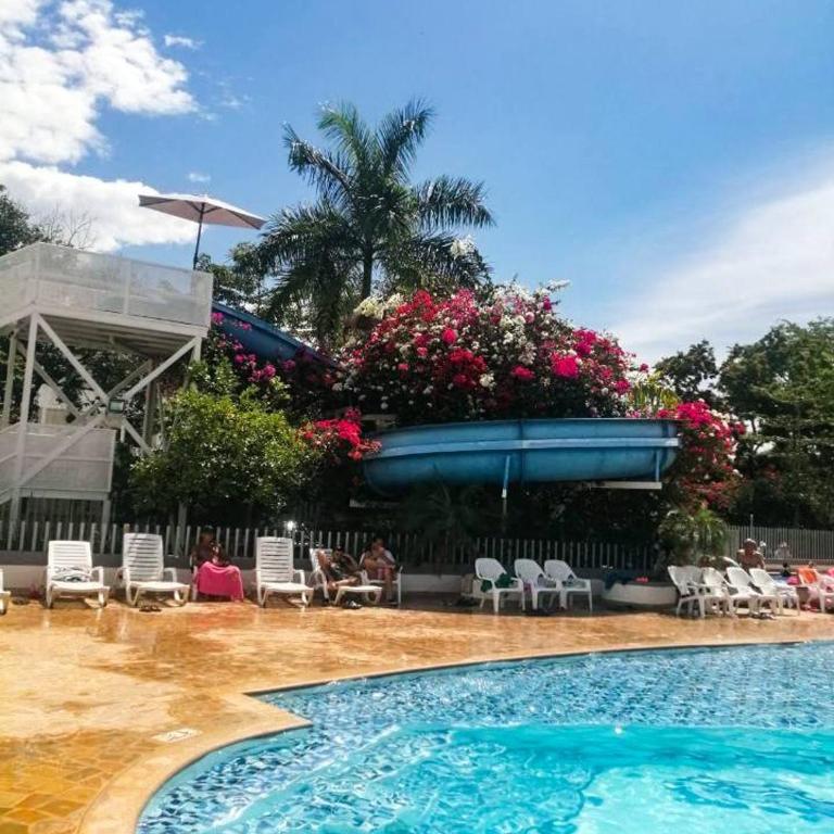 Confortable apartamento con piscina - Two-Bedroom Apartment - 16