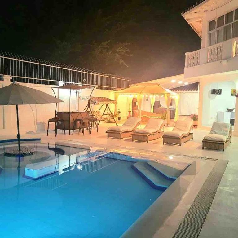 Espectacular Casa de Descanso con piscina y jacuzzi privado - Villa de 2 dormitorios - 3