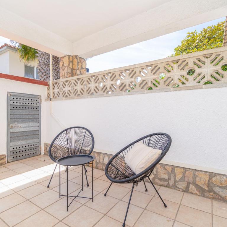 Beautiful villa with swimming pool - Ferienhaus mit 4 Zimmern - 5
