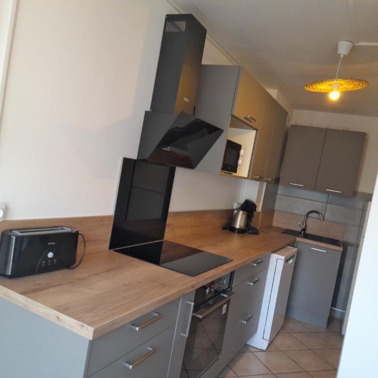 Chez Tantely - Two-Bedroom Apartment - 5
