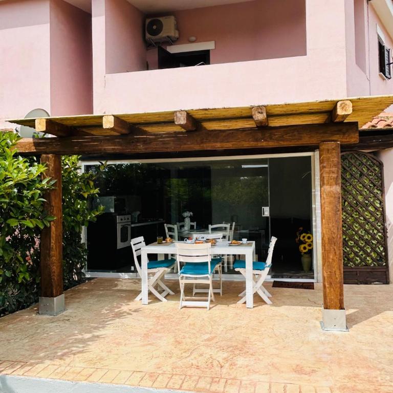 Casa Vacanza Li Menduli San Teodoro - Monolocale con Divano-Letto - 2
