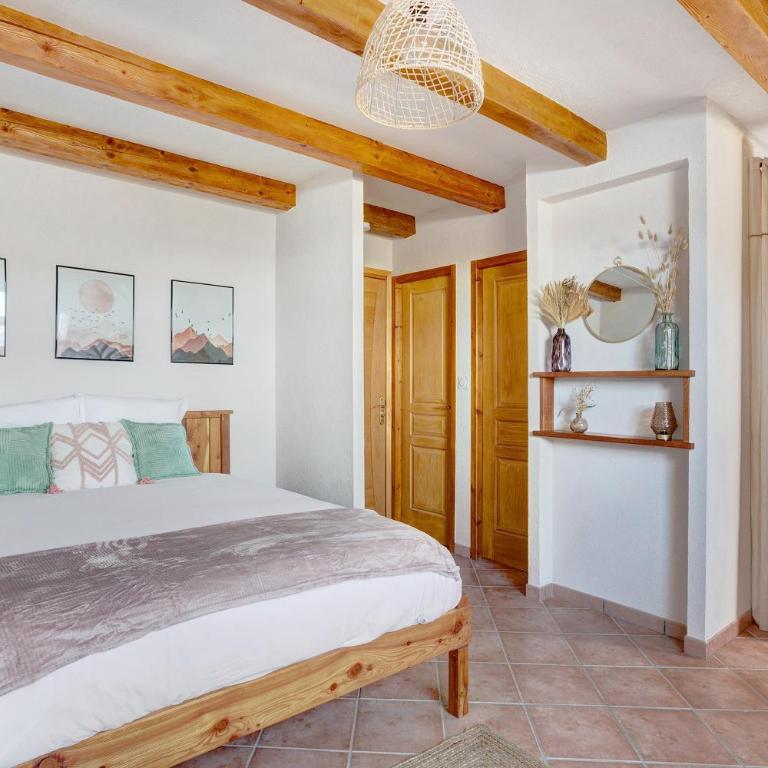 La Grange - Camping Le Mont Orel - - Chambre Triple avec Douche - 4