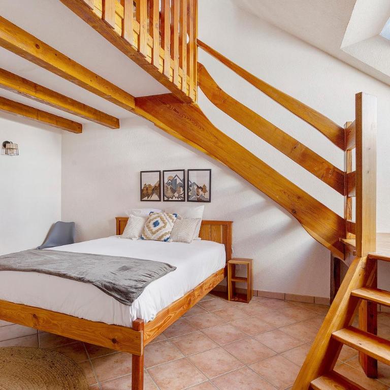 La Grange - Camping Le Mont Orel - - Chambre Quadruple avec Douche - 4