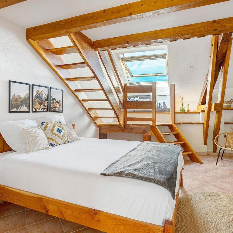 La Grange - Camping Le Mont Orel - - Chambre Quadruple avec Douche - 1