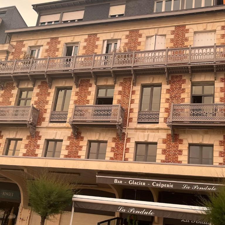 Magnifique appartement haussmannien 4 chambres - Appartamento con 2 Camere da Letto - 4