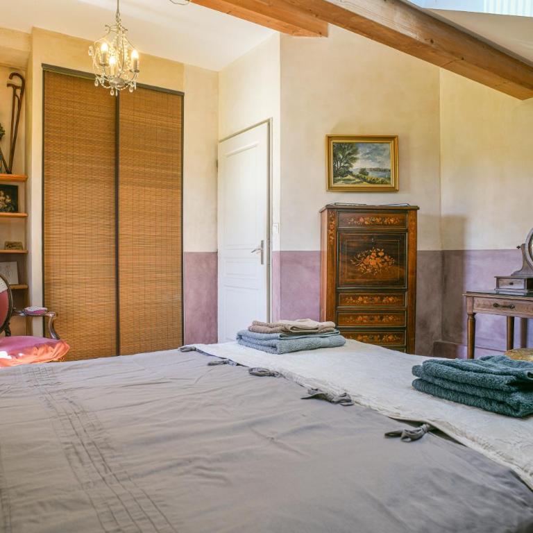 Gîte Les Tulipes, En Isère - Appartement 3 Chambres avec Vue sur la Montagne - 9