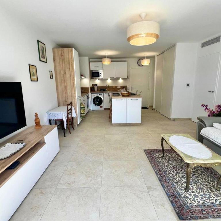 Villeneuve Loubet - Appartement en rez de jardin - 4 personnes - Piscine - Appartement - 7