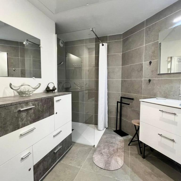 Villeneuve Loubet - Appartement en rez de jardin - 4 personnes - Piscine - Appartement - 15