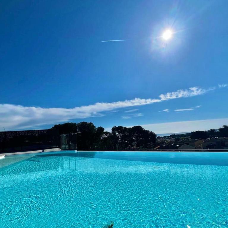 Villeneuve Loubet - Appartement en rez de jardin - 4 personnes - Piscine - Appartement - 23