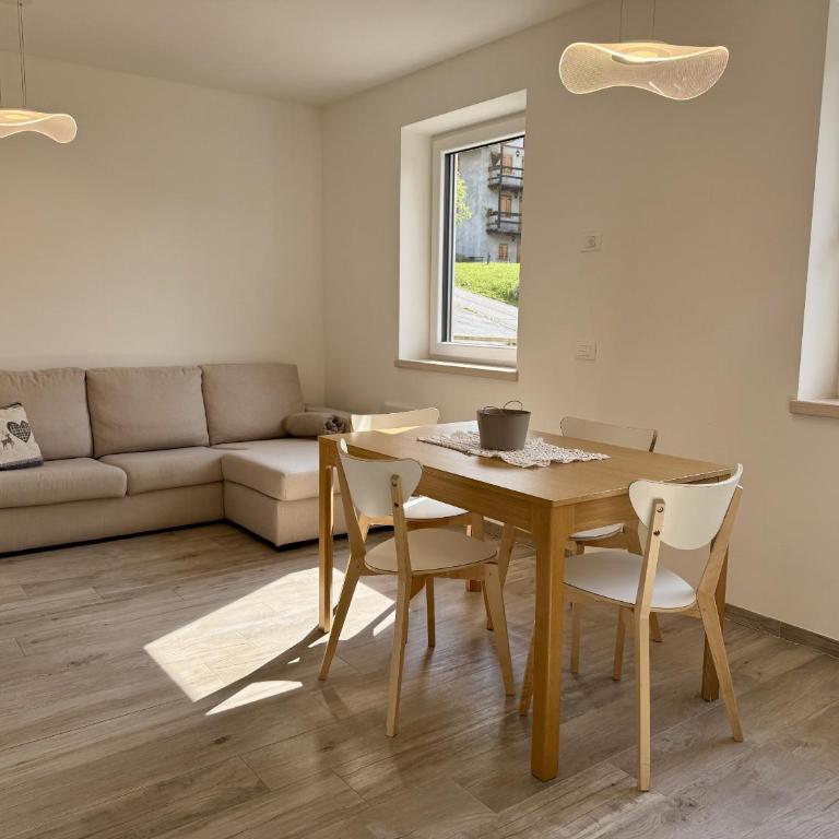 Feder Peaks - Two-Bedroom Apartment with Mountain View - 2