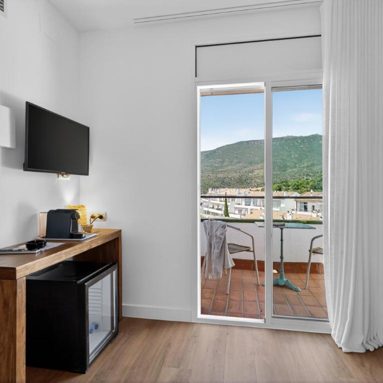 Hotel Cadaqués1962 by Fimedhotels - Suite con vistas al mar - 5