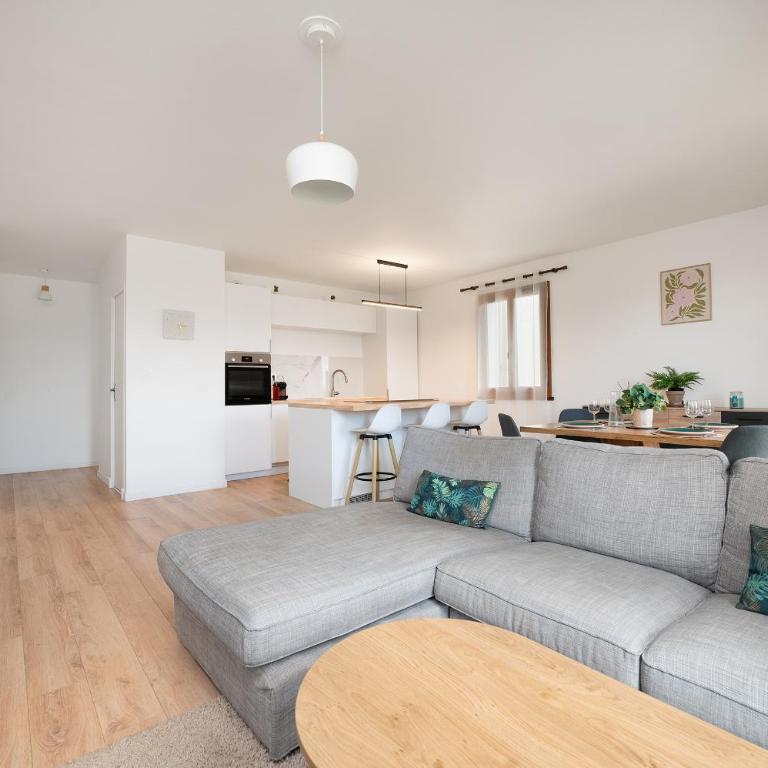 L'idyllique - Parking - Vue Cathedrale - Balcon - Appartement 2 Chambres - 12