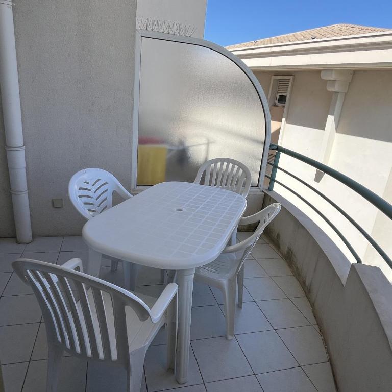 OPEN 41m2 4eme etage vue sur piscine - Appartement 1 Chambre - Vue sur Piscine - 25