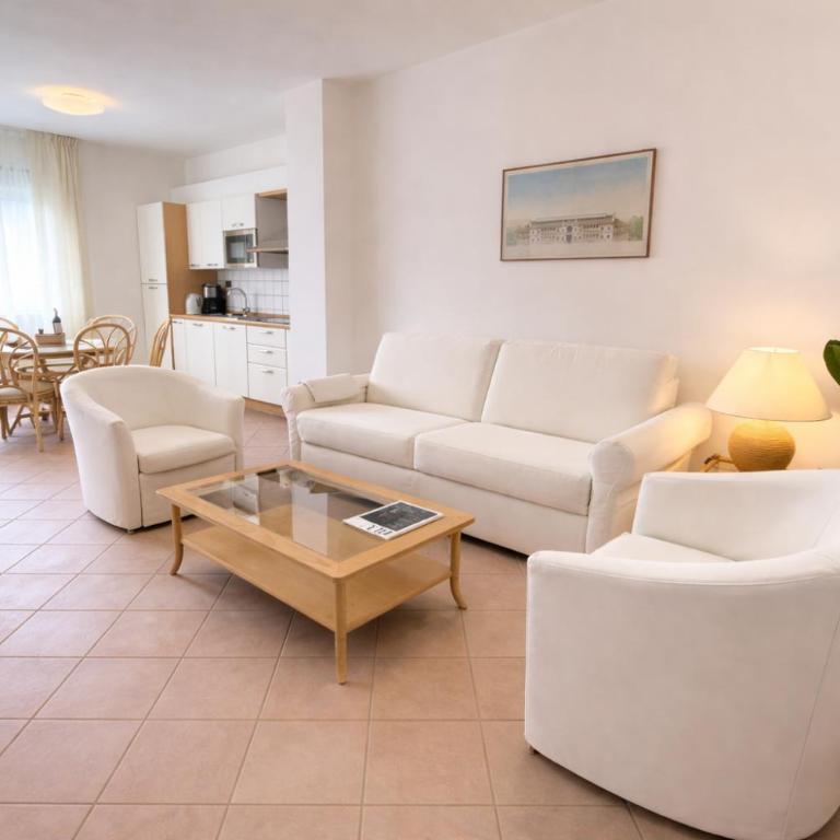 Residence Alle Palme - Appartamento con 2 Camere da Letto e Balcone - 2