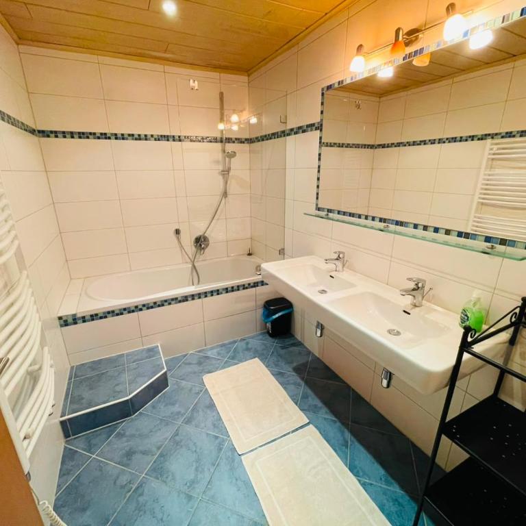 Natursport Heutal Appartements - Three-Bedroom Apartment - 24