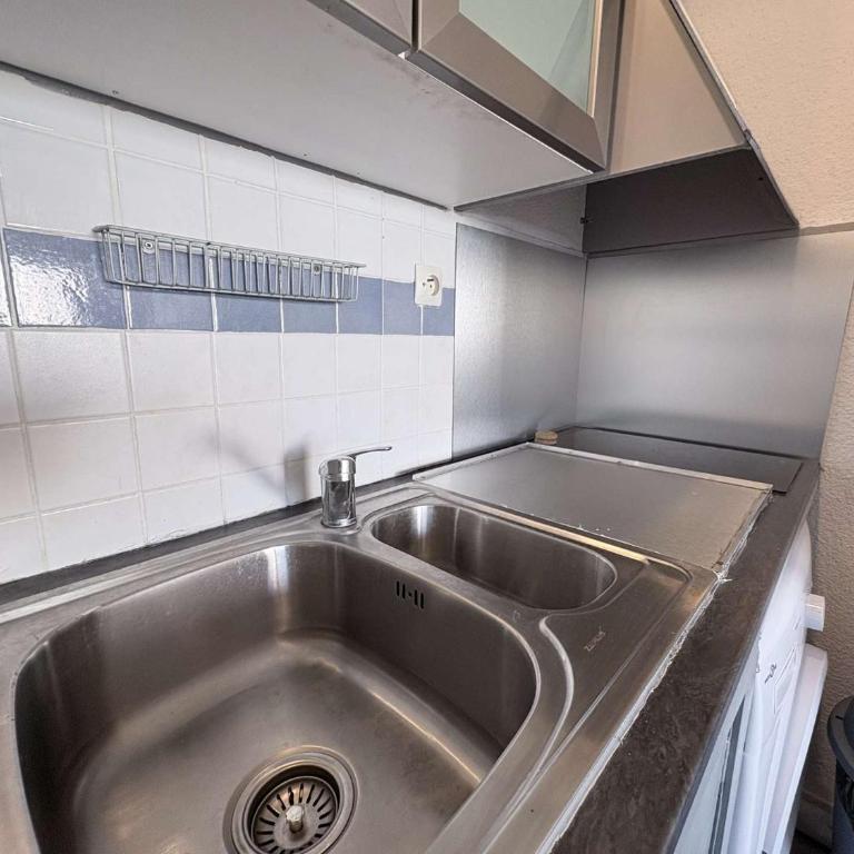 Studio plage du Grazel avec parking privé - GN590-002 - Appartamento Monolocale - 9