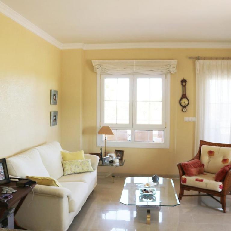 Magnificent apartment with a pool in Oliva Nova - Three-Bedroom Apartment with Balcony - 6