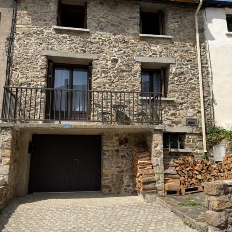 Maison Cal Pere - Garage - Village center -Lake view - Haus mit 2 Schlafzimmern - 2