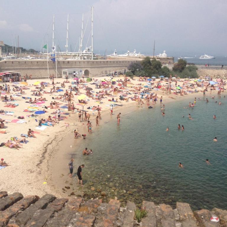 Balcony in Heart of Old Antibes, AC, View - Appartement avec Balcon - 32